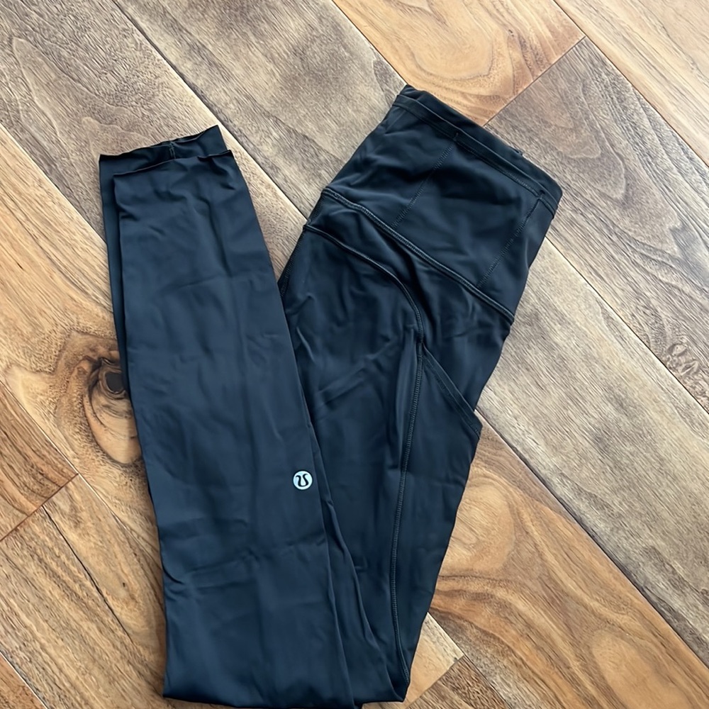 lululemon Fast and Free Tights 25” in Charcoal